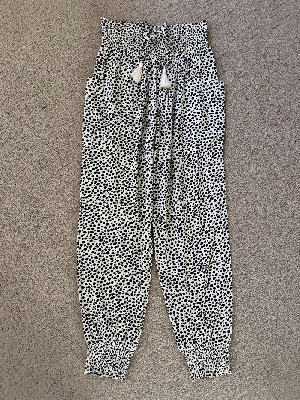 aerie Black & White Spot Print Smocked Jogger Pants